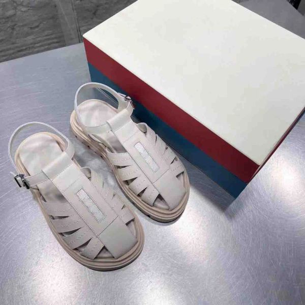 casual shoes summer luxury designer women's shoes classic fashion flat sandals channel thick sole casual open toe french, Black
casual shoes summer luxury designer women's shoes classic fashion flat sandals channel thick sole casual open toe french, Black