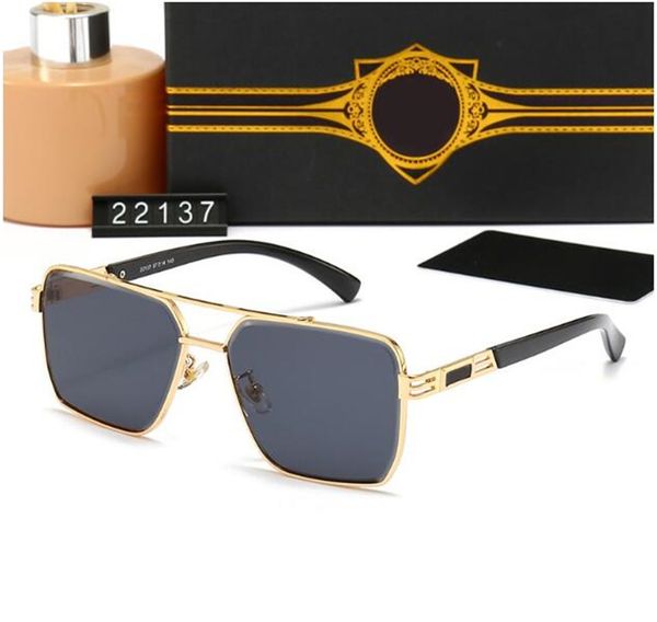 luxury designer sunglasses original 22137 eyeglasses outdoor shades pc frame fashion classic lady mirrors for women and men glasses sun prot, White;black
luxury designer sunglasses original 22137 eyeglasses outdoor shades pc frame fashion classic lady mirrors for women and men glasses sun prot, White;black
