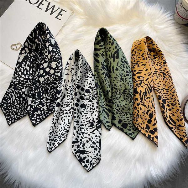 scarves 2022 silk square scarf for women small neck scarves print foulard hair band lady bandana scarfs female hand kerchief j230703, Blue;gray
scarves 2022 silk square scarf for women small neck scarves print foulard hair band lady bandana scarfs female hand kerchief j230703, Blue;gray
