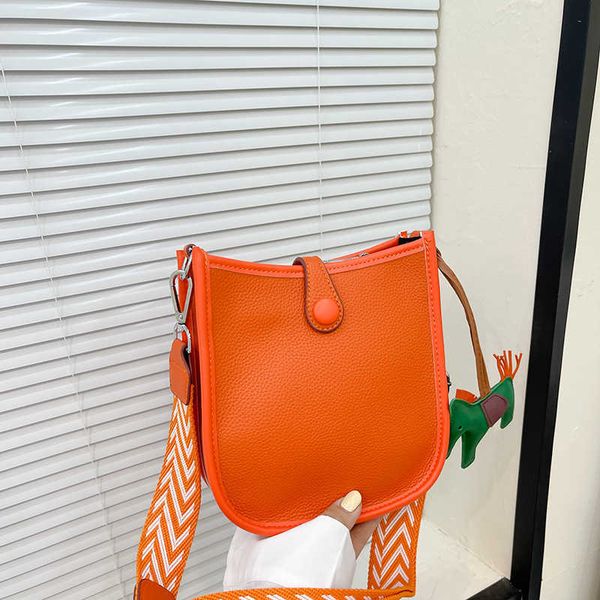 designer bags hemrres new evelynn 2023 premium litchi pattern bucket bag small broadband one shoulder crossbodyhas logo 5z07
designer bags hemrres new evelynn 2023 premium litchi pattern bucket bag small broadband one shoulder crossbodyhas logo 5z07