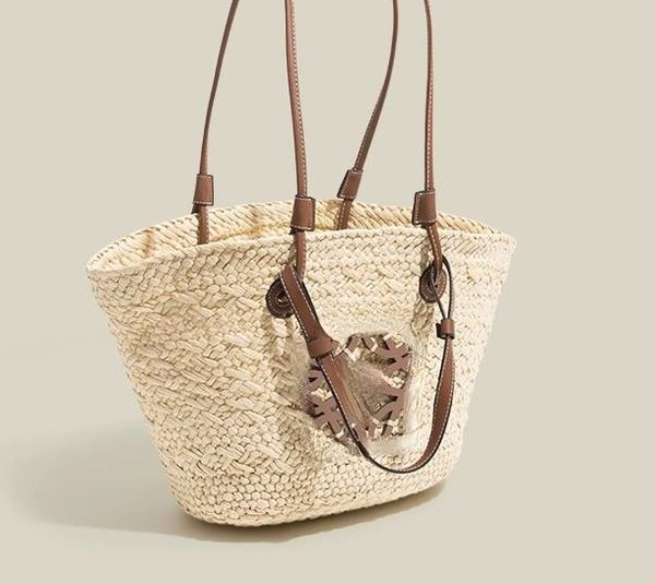 simple straw bag tote bag seaside holiday handbag large capacity versatile woven bags beach bags
simple straw bag tote bag seaside holiday handbag large capacity versatile woven bags beach bags