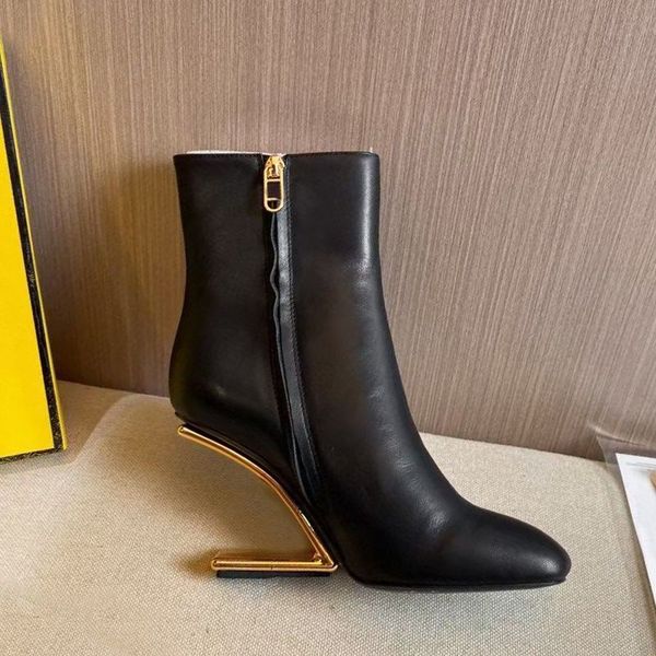classic designer woman boots cowhide zipper metal buckle ankle boot 100% leather lady high heels autumn winter thick heel women shoes letter, Black
classic designer woman boots cowhide zipper metal buckle ankle boot 100% leather lady high heels autumn winter thick heel women shoes letter, Black