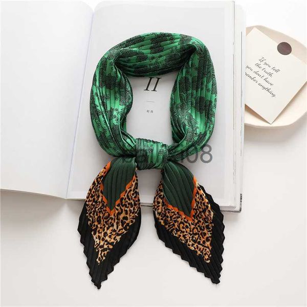 scarves 2022 vintage print crinkle silk shawl square scarf for women hair band satin foulard hijab head wraps neckerchief female bandana j23, Blue;gray
scarves 2022 vintage print crinkle silk shawl square scarf for women hair band satin foulard hijab head wraps neckerchief female bandana j23, Blue;gray