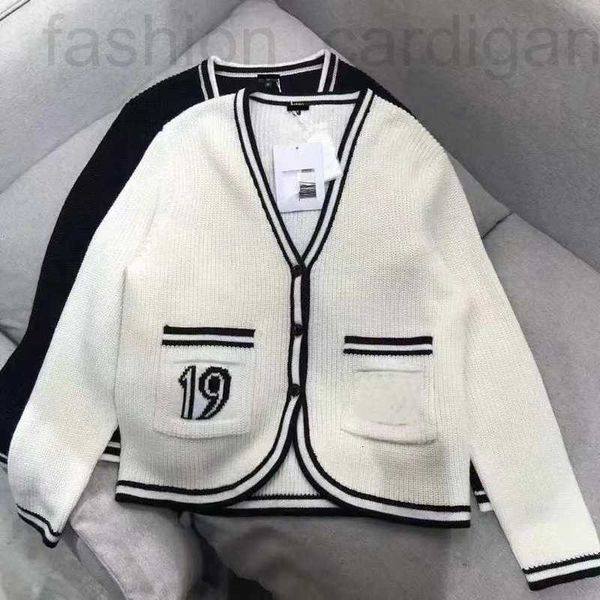 women's sweaters designer winter fall brand designer letter pattern cardigan sweater coat wool blended woman knitwear ladies knitted v-, White;black
women's sweaters designer winter fall brand designer letter pattern cardigan sweater coat wool blended woman knitwear ladies knitted v-, White;black