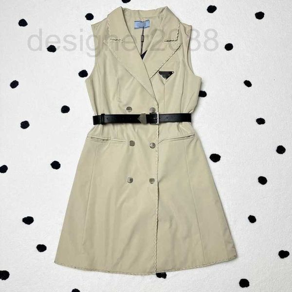 basic & casual dresses designer temperament commuter lapel waistband slim vest dress fashionable and elegant double breasted sleeveless suit, Black;gray
basic & casual dresses designer temperament commuter lapel waistband slim vest dress fashionable and elegant double breasted sleeveless suit, Black;gray