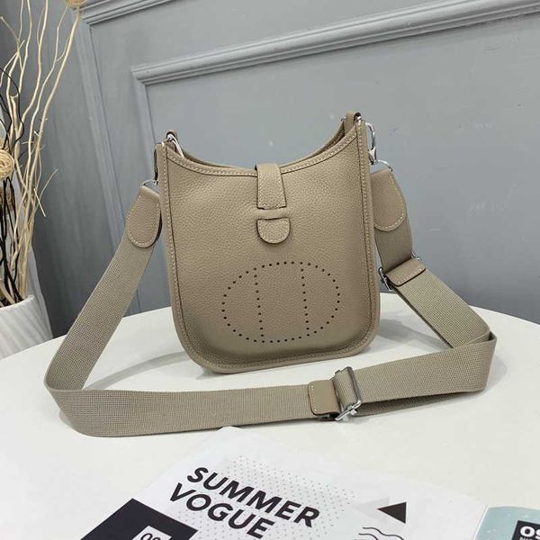 designer bags hemrres autumn and in winter of 2023 h family's new layer cowhide shrunken leather togo pattern evelynn women's bag
designer bags hemrres autumn and in winter of 2023 h family's new layer cowhide shrunken leather togo pattern evelynn women's bag