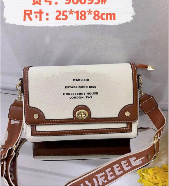 horseferry printed note oblique one shoulder envelope messenger bag canvas combination leather bag crossbody bag
horseferry printed note oblique one shoulder envelope messenger bag canvas combination leather bag crossbody bag