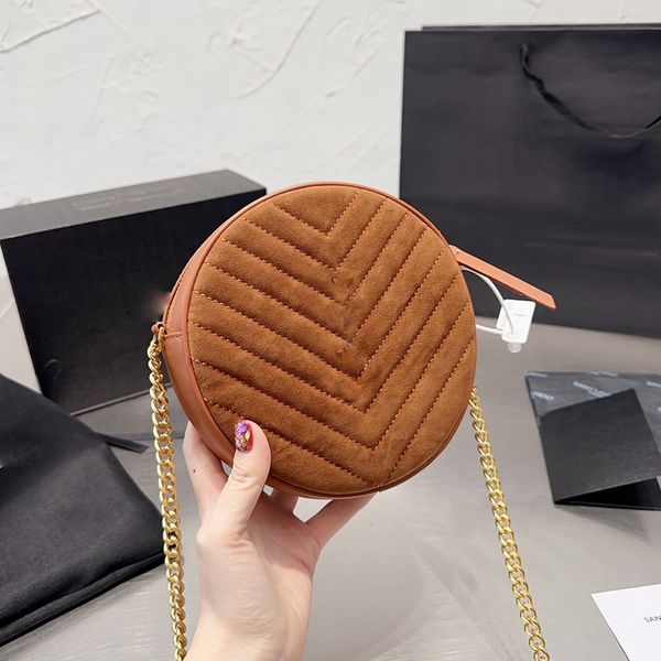 luxury designer womens leather makeup bag round pie bag with sewn gold hardware buckle gold chain handbag crossbody bags mouth red packet co
luxury designer womens leather makeup bag round pie bag with sewn gold hardware buckle gold chain handbag crossbody bags mouth red packet co