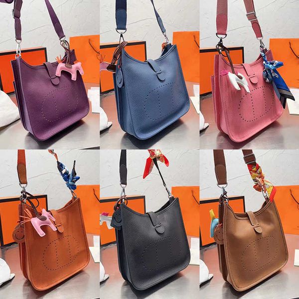designer bags hemrres 2023 new hollow out evelynn women's bag layer cowhide leather crossbody single shoulder
designer bags hemrres 2023 new hollow out evelynn women's bag layer cowhide leather crossbody single shoulder