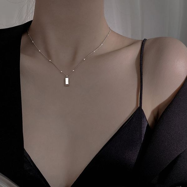 small gold bar necklace for women in 2023 new simple high-level design sense of small circle bead gold collar bone chain, Silver
small gold bar necklace for women in 2023 new simple high-level design sense of small circle bead gold collar bone chain, Silver