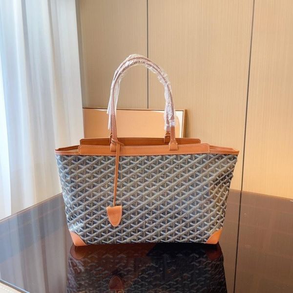 new handbag designer shoulder bag women's leather bag fashion letter crossbody bag large capacity tote bag premium shopping bag commute
new handbag designer shoulder bag women's leather bag fashion letter crossbody bag large capacity tote bag premium shopping bag commute