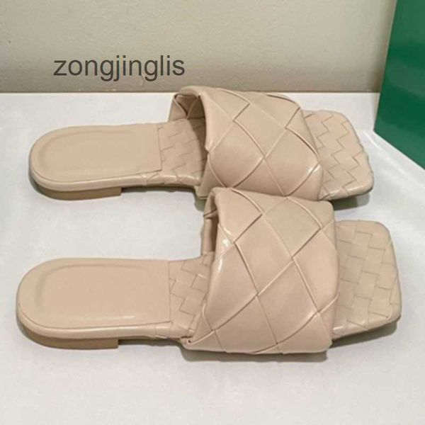 woven outwear designer sandals shoes slippers toe women's girl venetas summer slipper square 2023 flat bottom holiday slippers bottegas
woven outwear designer sandals shoes slippers toe women's girl venetas summer slipper square 2023 flat bottom holiday slippers bottegas