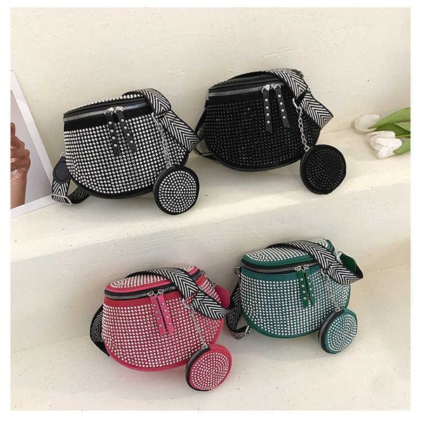 fashion rhinestone one shoulder bag women's bag new simple fashion style version large capacity dumplings bun girl
fashion rhinestone one shoulder bag women's bag new simple fashion style version large capacity dumplings bun girl