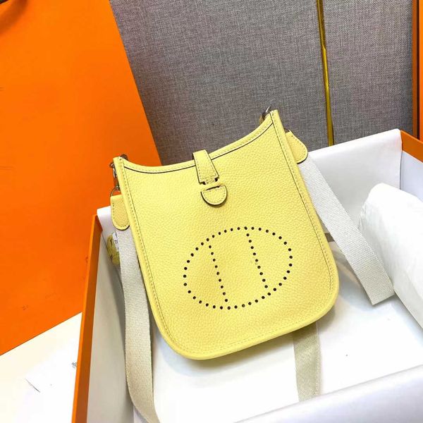 designer bags hemrres evelynn new leather mini messenger bag togo cowhide lychee pattern hollow out one shoulder bucket 1has logo hdc4
designer bags hemrres evelynn new leather mini messenger bag togo cowhide lychee pattern hollow out one shoulder bucket 1has logo hdc4