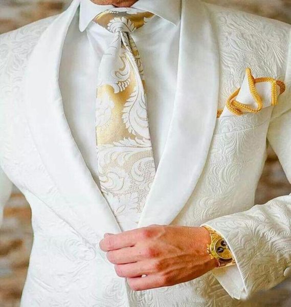 2019 paisley groom tuxedos british style wedding tuxedos for men custom made silm fit men suit blazer5335518, Black;gray
2019 paisley groom tuxedos british style wedding tuxedos for men custom made silm fit men suit blazer5335518, Black;gray