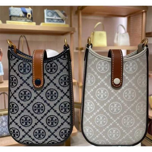 2023 summer tb new denim embossed old flower mobile phone bag street trend shoulder crossbody fashion women's, Pink;blue
2023 summer tb new denim embossed old flower mobile phone bag street trend shoulder crossbody fashion women's, Pink;blue