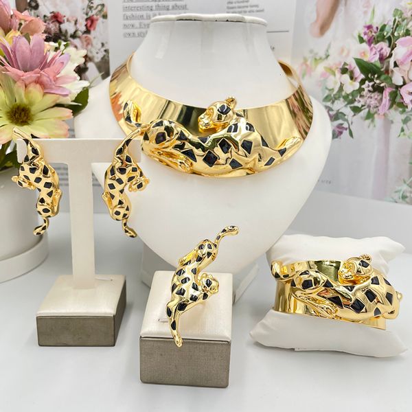 earrings necklace dubai fashion jewelry set leopard design necklace earring jewellery set exquisitet for women classic bracelet ring accesso, Silver
earrings necklace dubai fashion jewelry set leopard design necklace earring jewellery set exquisitet for women classic bracelet ring accesso, Silver