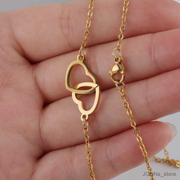 pendant 2023 stainless steel love necklace for womenfemale heart-shaped interlocking double-loop pendant collarbone chain jewelry r230703, Silver
pendant 2023 stainless steel love necklace for womenfemale heart-shaped interlocking double-loop pendant collarbone chain jewelry r230703, Silver