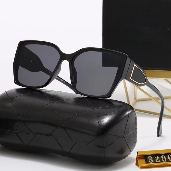 luxury brands sunglasses fashion multicolor classic women mens glasses driving sport shading trend with box xx, White;black
luxury brands sunglasses fashion multicolor classic women mens glasses driving sport shading trend with box xx, White;black