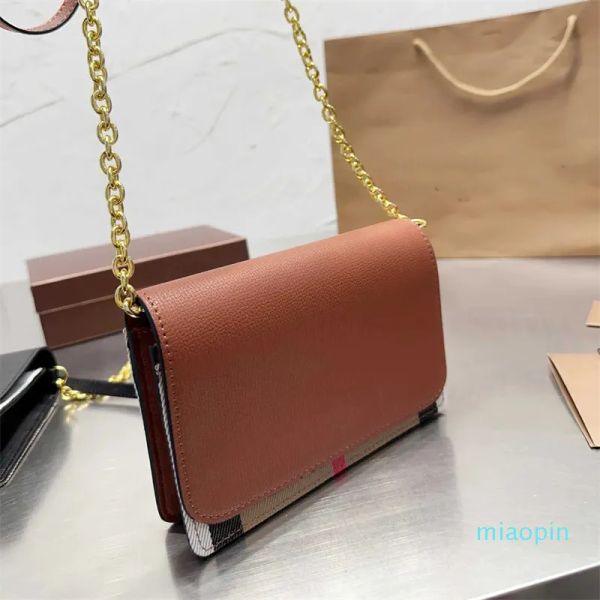 2023 new fashion shoulders bags classic chain ladies striped flip messenger coin card wallet practical and durable light purse
2023 new fashion shoulders bags classic chain ladies striped flip messenger coin card wallet practical and durable light purse
