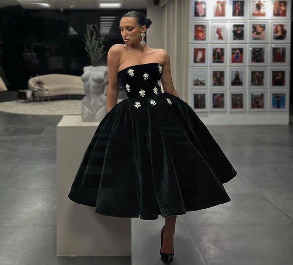 black velvet midi prom dresses 2023 strapless crystals pleated velour formal partytealength aline evening gowns3851935
black velvet midi prom dresses 2023 strapless crystals pleated velour formal partytealength aline evening gowns3851935
