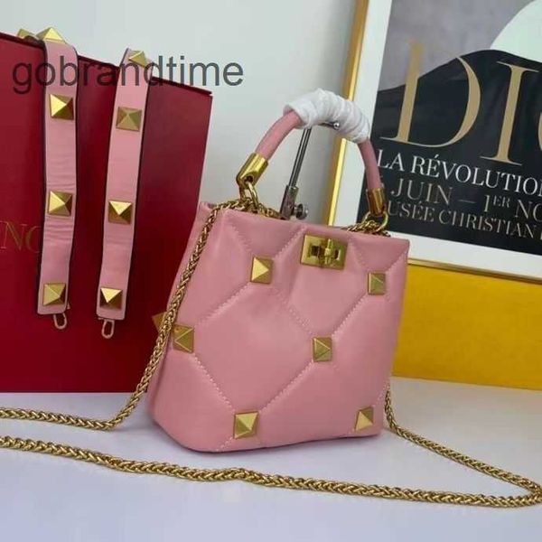 multifunctional women designer style shoulder bags rivet valentions portable handbag punk crossbody women's chain 4 jylo
multifunctional women designer style shoulder bags rivet valentions portable handbag punk crossbody women's chain 4 jylo