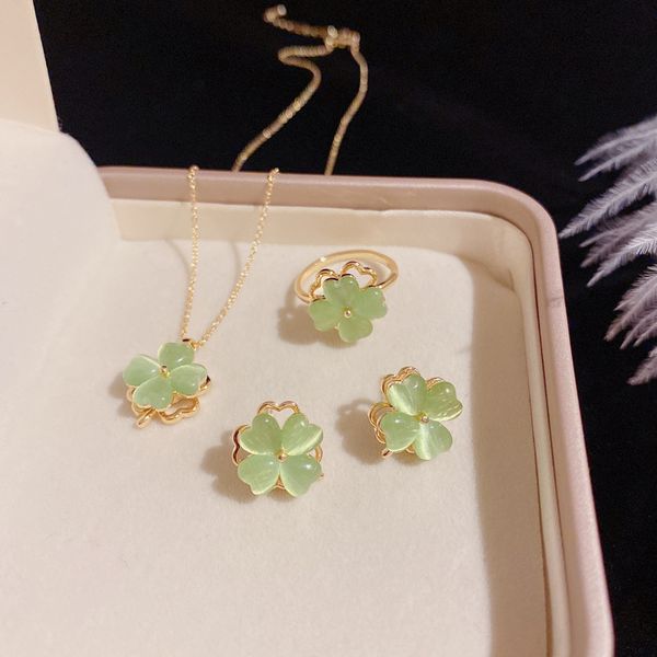 earrings necklace carlidana 3pcs/set green opal clover rotatable earrings luxury clover earrings spinner pendant necklace for women jewelry, Silver
earrings necklace carlidana 3pcs/set green opal clover rotatable earrings luxury clover earrings spinner pendant necklace for women jewelry, Silver
