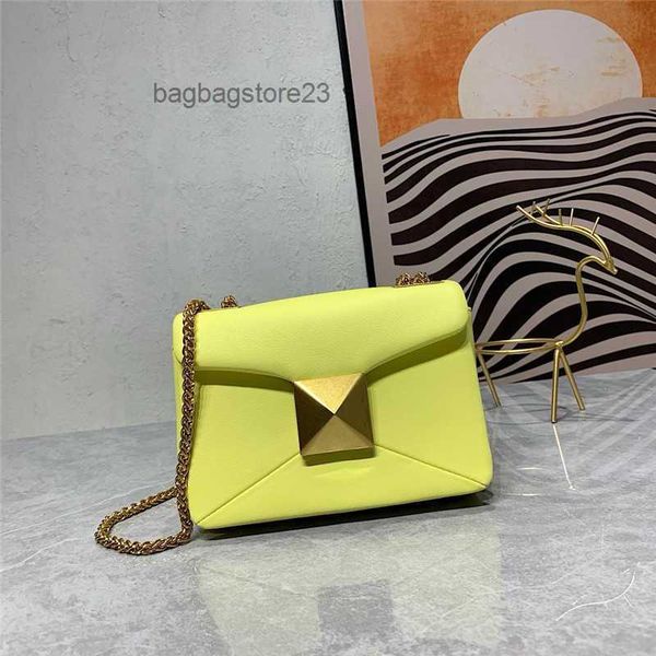 valentiino bag crossbody lady purse bags designer fashionable shoulder large rivet chain brass metal single underarm handbag ft71
valentiino bag crossbody lady purse bags designer fashionable shoulder large rivet chain brass metal single underarm handbag ft71