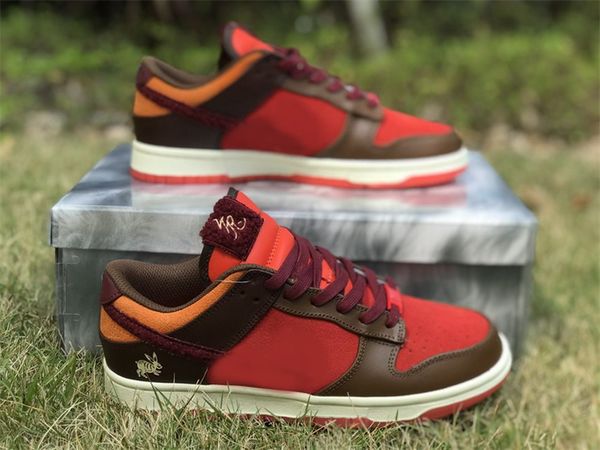 2023 low year of the rabbit authentic running shoes fd4203-661 womens mens trainers sports sneakers with original box, Red;white
2023 low year of the rabbit authentic running shoes fd4203-661 womens mens trainers sports sneakers with original box, Red;white