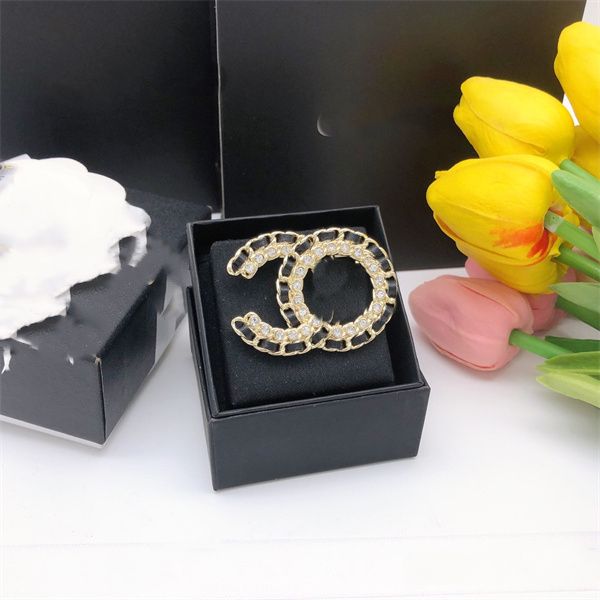 simple double letter ccity pins women luxury designer gold brooches brand logo crystal pearl brooch men suit pin jewelry accessories 504534, Gray
simple double letter ccity pins women luxury designer gold brooches brand logo crystal pearl brooch men suit pin jewelry accessories 504534, Gray