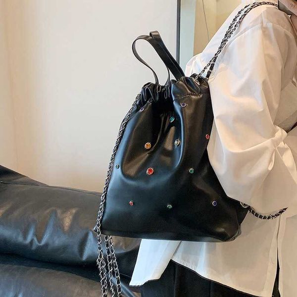 evening bags backpack women's silver colored diamond chain bucket bag shoulder portable 230704
evening bags backpack women's silver colored diamond chain bucket bag shoulder portable 230704