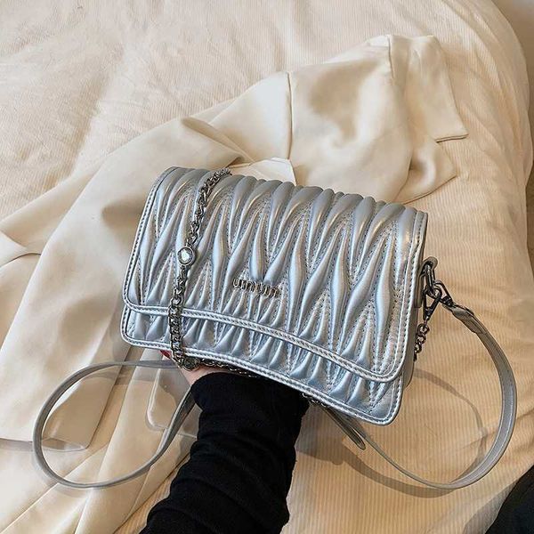evening bags popular underarm bag women's niche design embroidered thread feeling small square chain single shoulder crossbody 230704
evening bags popular underarm bag women's niche design embroidered thread feeling small square chain single shoulder crossbody 230704