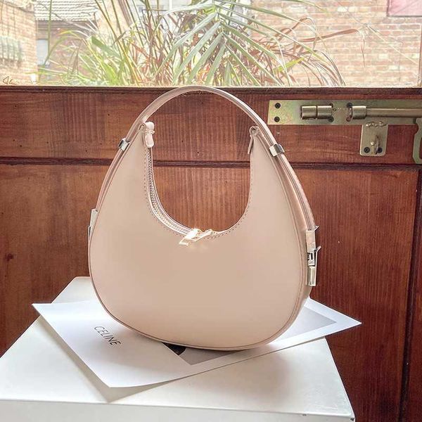 popular new simple fashion crescent saddle bag women's summer fashionable ins one shoulder underarm bag women's bag
popular new simple fashion crescent saddle bag women's summer fashionable ins one shoulder underarm bag women's bag