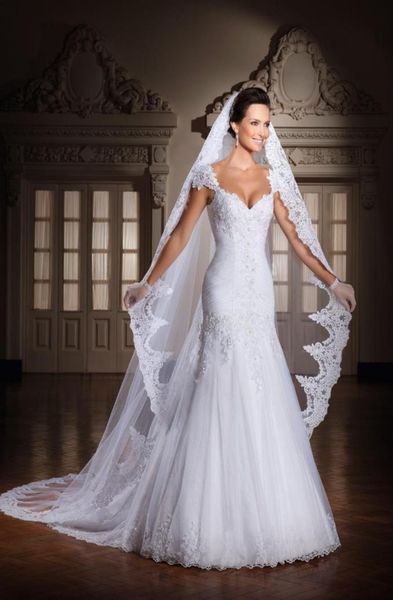 long wedding veils lace appliques edge cathedral length vintage style one layer wedding dresses bridal veil custom with comb2498324, Black
long wedding veils lace appliques edge cathedral length vintage style one layer wedding dresses bridal veil custom with comb2498324, Black