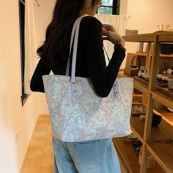 evening bags fashionable commuter large capacity bag for women new leisure and western style versatile shoulder popular tote 230704
evening bags fashionable commuter large capacity bag for women new leisure and western style versatile shoulder popular tote 230704