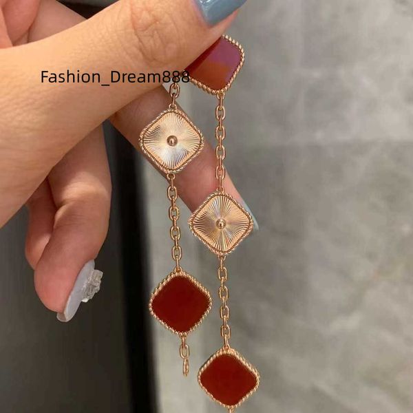18 style luxury clover bracelet with designer jewelry for women cleef love charm bracelets gifts christmas present never fade, Golden;silver
18 style luxury clover bracelet with designer jewelry for women cleef love charm bracelets gifts christmas present never fade, Golden;silver