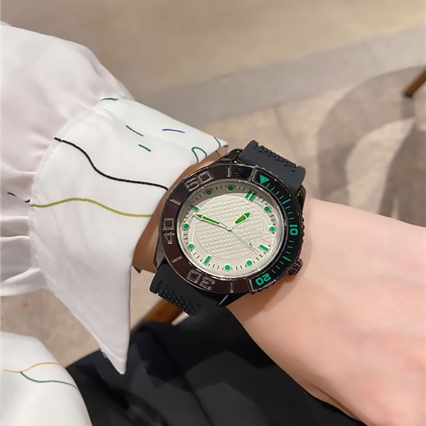fashion wristwatch womens style luxury watches silicone band quartz watch, Slivery;brown
fashion wristwatch womens style luxury watches silicone band quartz watch, Slivery;brown