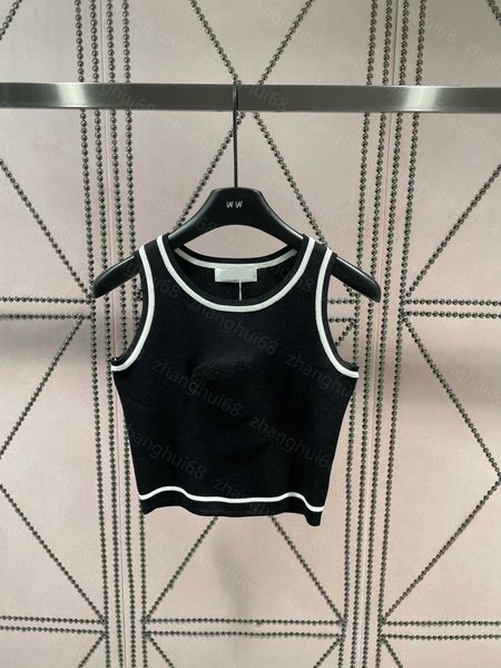 23ss womens knits womens designer clothing round neck color matching striped towel embroidered logo knit vest womens clothes, White
23ss womens knits womens designer clothing round neck color matching striped towel embroidered logo knit vest womens clothes, White