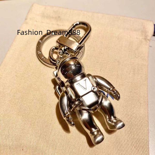 luxurys designers keychain car key chain solid color monogrammed keychains fashion leisure astronaut men women bag pendant accessories with, Silver
luxurys designers keychain car key chain solid color monogrammed keychains fashion leisure astronaut men women bag pendant accessories with, Silver
