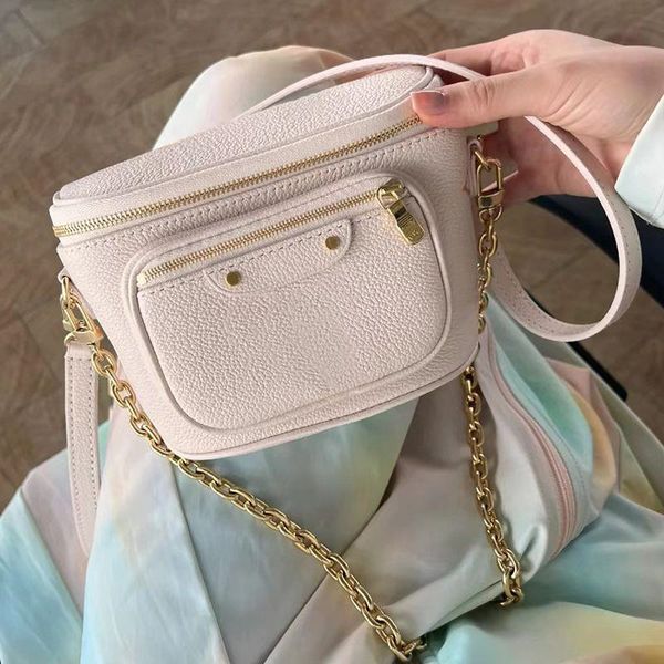 lm40156v designer shoulder bag genuine leather crossbody bag 17cm lady bumbag delicate knockoff women bag with box yl242 krdlo
lm40156v designer shoulder bag genuine leather crossbody bag 17cm lady bumbag delicate knockoff women bag with box yl242 krdlo