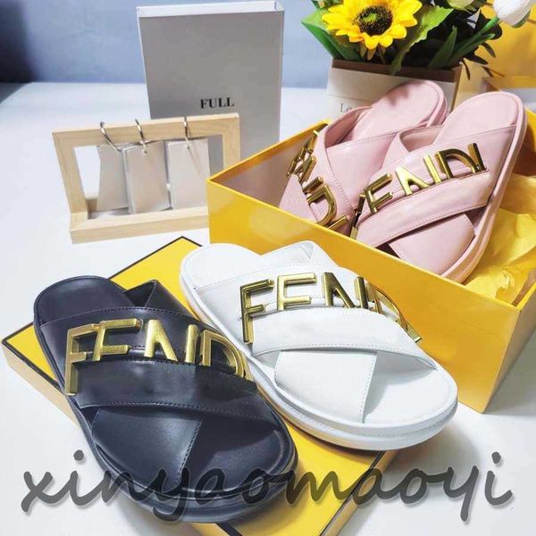 designer slide slippers sandals men women summer graphy black leather slides white pink outdoor beach letters fashion trend atmosphere
designer slide slippers sandals men women summer graphy black leather slides white pink outdoor beach letters fashion trend atmosphere