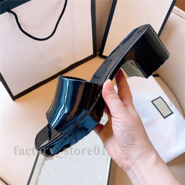 with box attractive womens slipper summer sandals scuffs jelly slippers sandals candy slides high heels talons hauts ladies black co mc
with box attractive womens slipper summer sandals scuffs jelly slippers sandals candy slides high heels talons hauts ladies black co mc