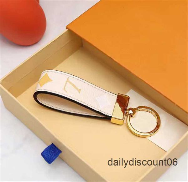 keychain card holder exquisite leather luxury designer keyring zinc alloy letter lanyard cute for women men black white metal small jewelry, Golden;silver
keychain card holder exquisite leather luxury designer keyring zinc alloy letter lanyard cute for women men black white metal small jewelry, Golden;silver