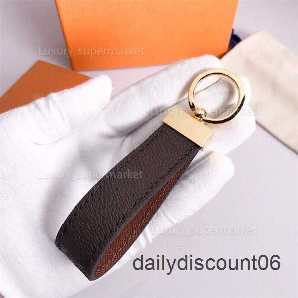 keychain brand classic old flower designer mens luxury car keyring womens fibbia keychains handmade fashion bags pendant aaaaa68, Golden;silver
keychain brand classic old flower designer mens luxury car keyring womens fibbia keychains handmade fashion bags pendant aaaaa68, Golden;silver