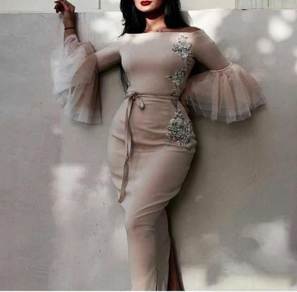2020 new elegant long sleeves sheath evening dresses appliques embroidery off shoulder formal evening gowns back split prom dress 9277309, Black;red
2020 new elegant long sleeves sheath evening dresses appliques embroidery off shoulder formal evening gowns back split prom dress 9277309, Black;red