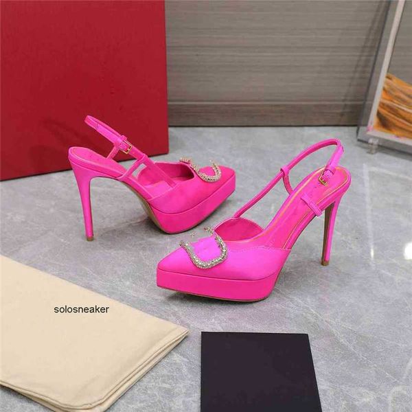 summer popular women sandals luxury brand business dress wedding party leather high heels casual flat valentinoly slippers 05-09 sr0n, Black
summer popular women sandals luxury brand business dress wedding party leather high heels casual flat valentinoly slippers 05-09 sr0n, Black