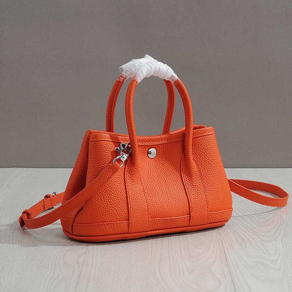 a garden party tote bag designer hemrres bags exquisite women's bag 2023 new fashion mini garden small leather group portable messenger
a garden party tote bag designer hemrres bags exquisite women's bag 2023 new fashion mini garden small leather group portable messenger