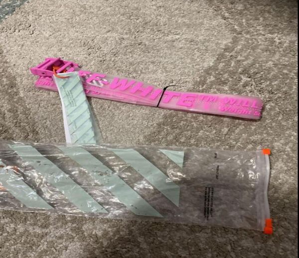 2020 off belts pink clear belt rubber pvc transparent industrial iron buckle belt designer white brand belts ship4177646, Black;green
2020 off belts pink clear belt rubber pvc transparent industrial iron buckle belt designer white brand belts ship4177646, Black;green