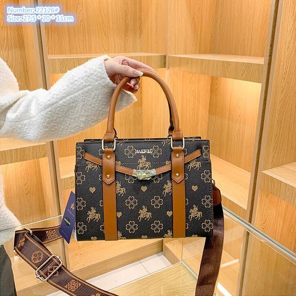 Factory wholesale brand ladies shoulder bags elegant old color leather retro handbag large capacity belt buckle fashion backpack street popular printing tote bag, Brown-22126#
Factory wholesale brand ladies shoulder bags elegant old color leather retro handbag large capacity belt buckle fashion backpack street popular printing tote bag, Brown-22126#