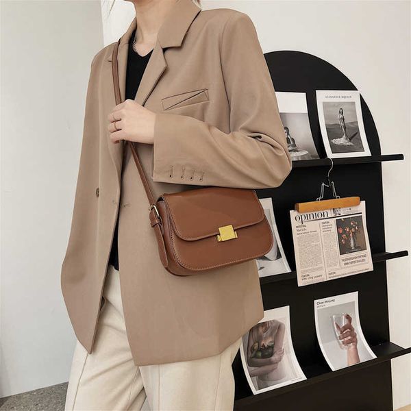 tote winter solid women's bag new fashion foreign style simple single shoulder bag fashionable saddle bag atmospheric messenger bag
tote winter solid women's bag new fashion foreign style simple single shoulder bag fashionable saddle bag atmospheric messenger bag